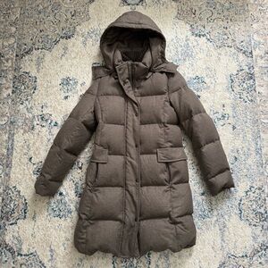Akris Punto Wool Down Puffer Coat with Removable Hood, Size 4